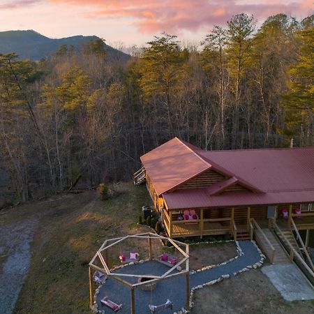 Pink Pines Avantstay Luxury Aesthetic Dream Home Indoor Pool Hot Tub Pigeon Forge Exteriör bild