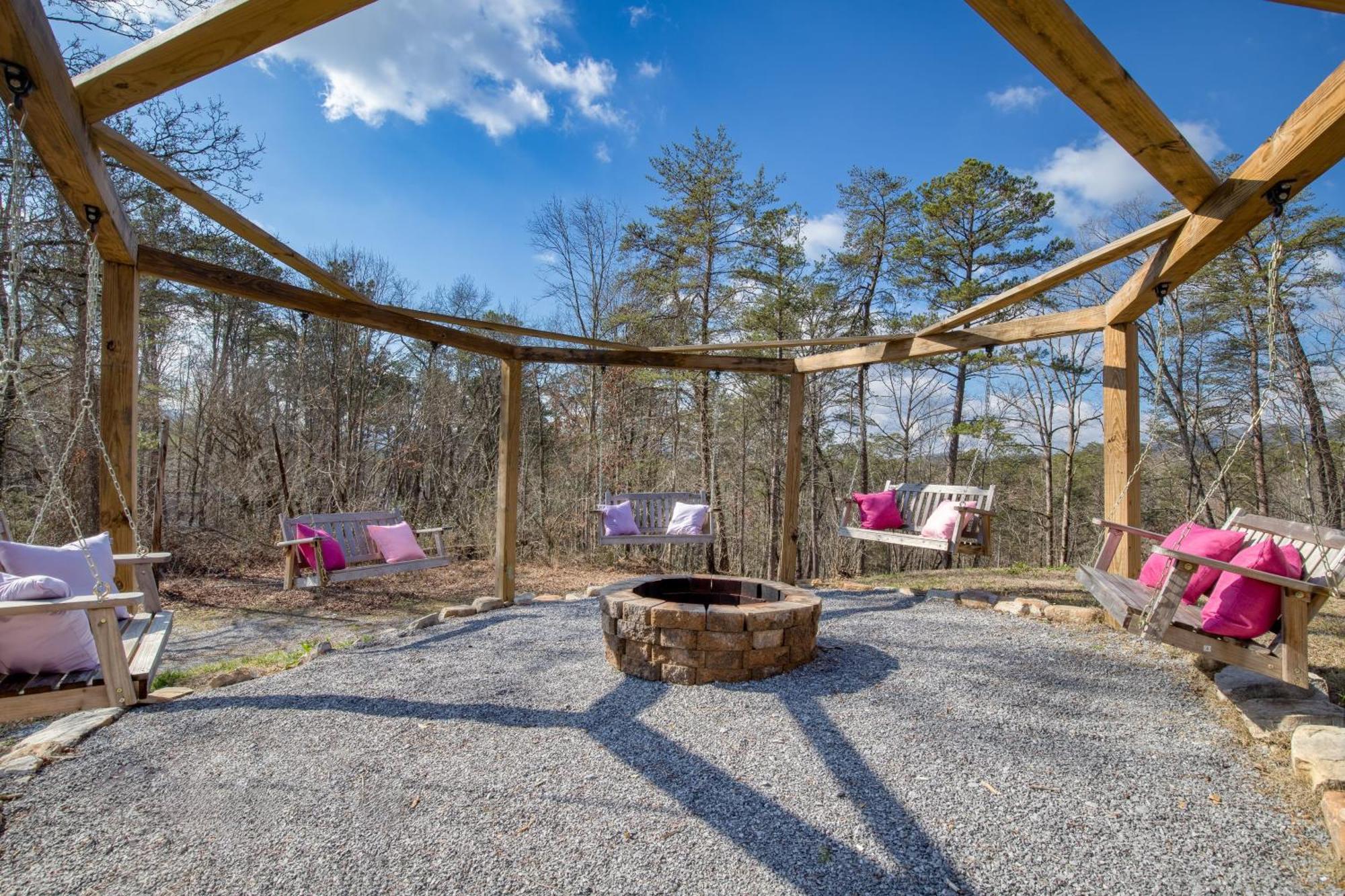 Pink Pines Avantstay Luxury Aesthetic Dream Home Indoor Pool Hot Tub Pigeon Forge Exteriör bild