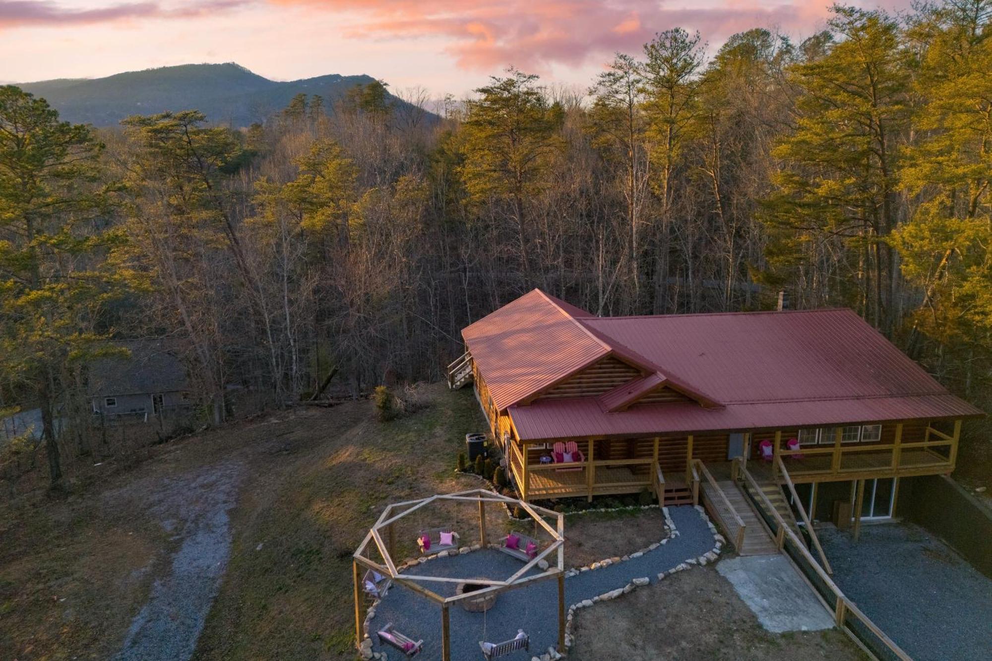 Pink Pines Avantstay Luxury Aesthetic Dream Home Indoor Pool Hot Tub Pigeon Forge Exteriör bild